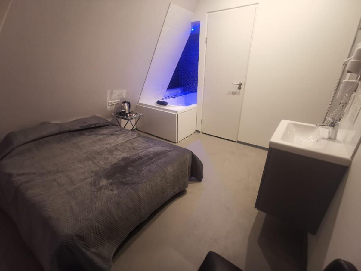 Hotel-Chao Nl 24 Hours Open Utrecht Kültér fotó